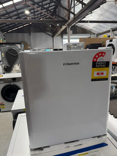 Factory second/Carton damaged Hisense 45 L Bar Fridge – White (HRBF46)